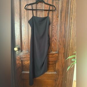 ⭐️Sugar+Lips Black Asymmetrical Midi Dress